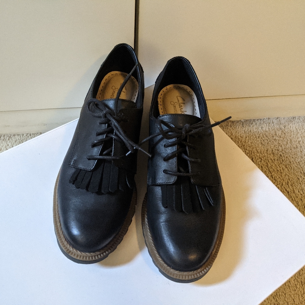 Clarks leather oxford shoes